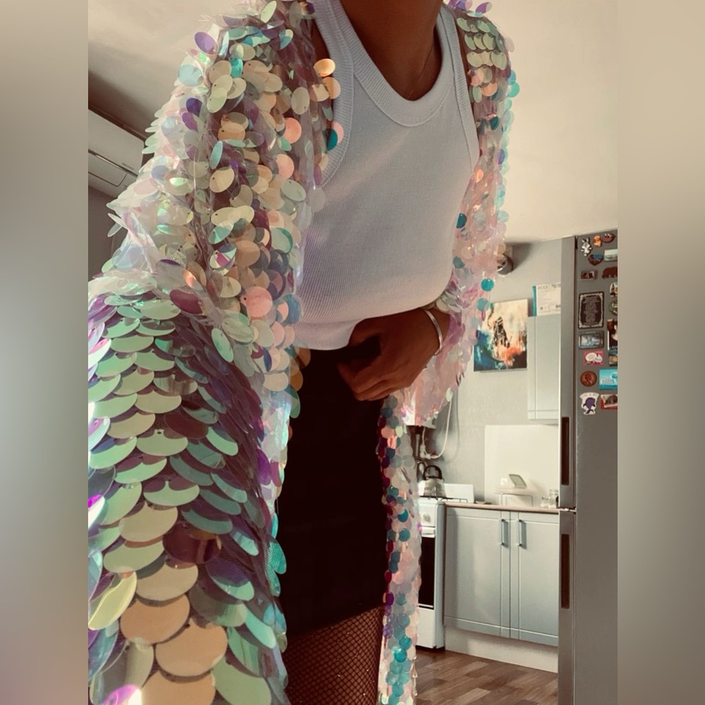 Forever 21 Multicolor Sequin Mesh Cape - Picture 2 of 5